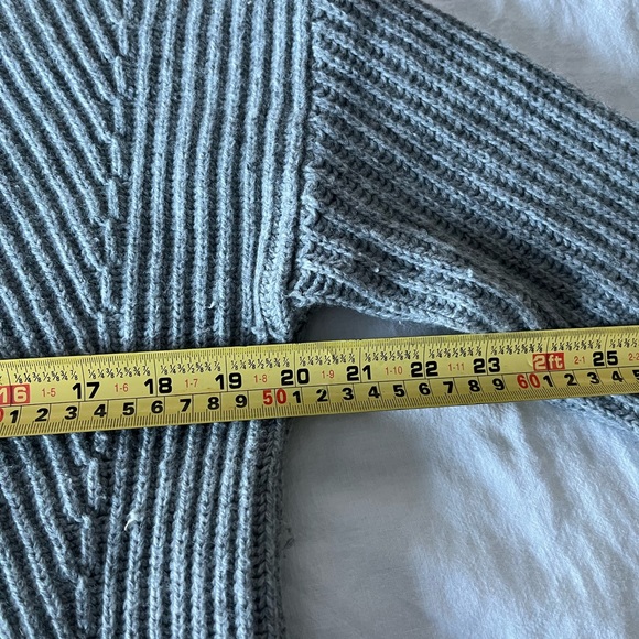 Gap Wool Blend Sweater - Picture 8 of 9